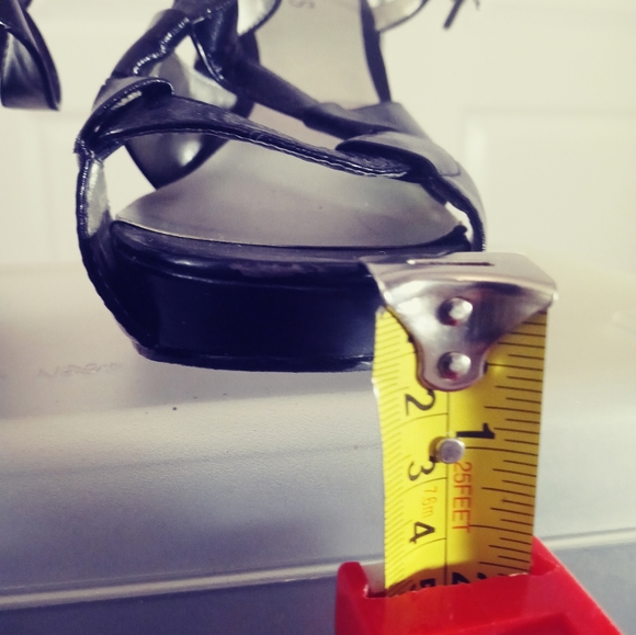 Guess Women's Black Heels - Picture 13 of 14